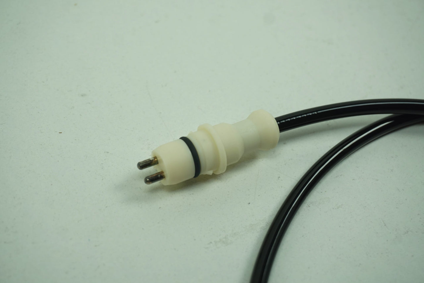 Pièce d'origine Capteur ABS arrière pour Renault Trafic II 8200724127
