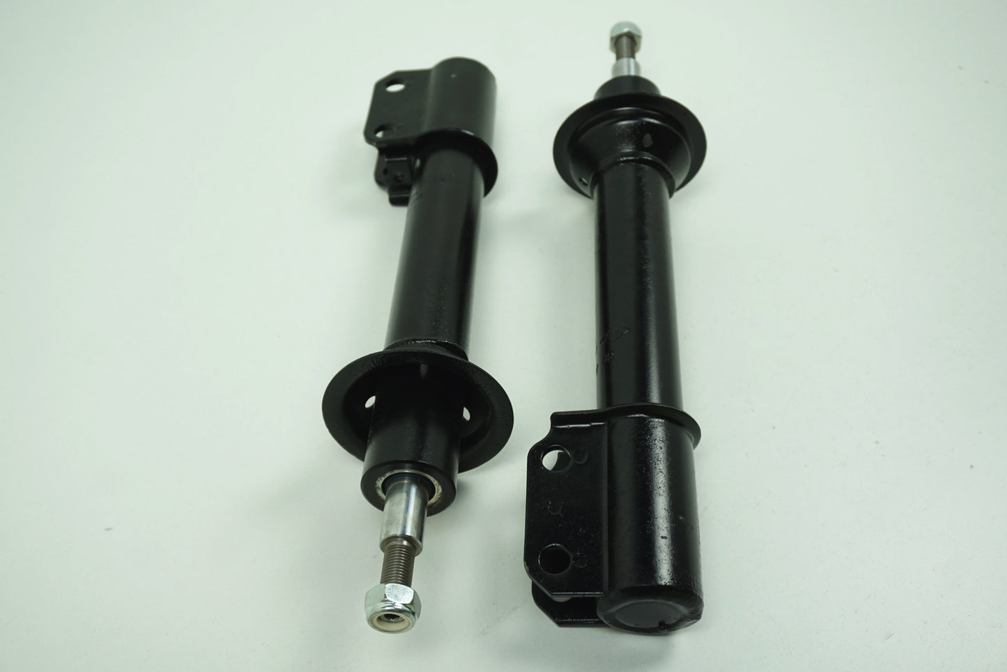 Pièce d'origine Amortisseur arrière pour Renault Megane Scenic 543021082R
