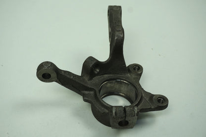 Pièce d'origine Porte-fusée avec rotule de suspension pour Renault Clio Twingo 8200207303