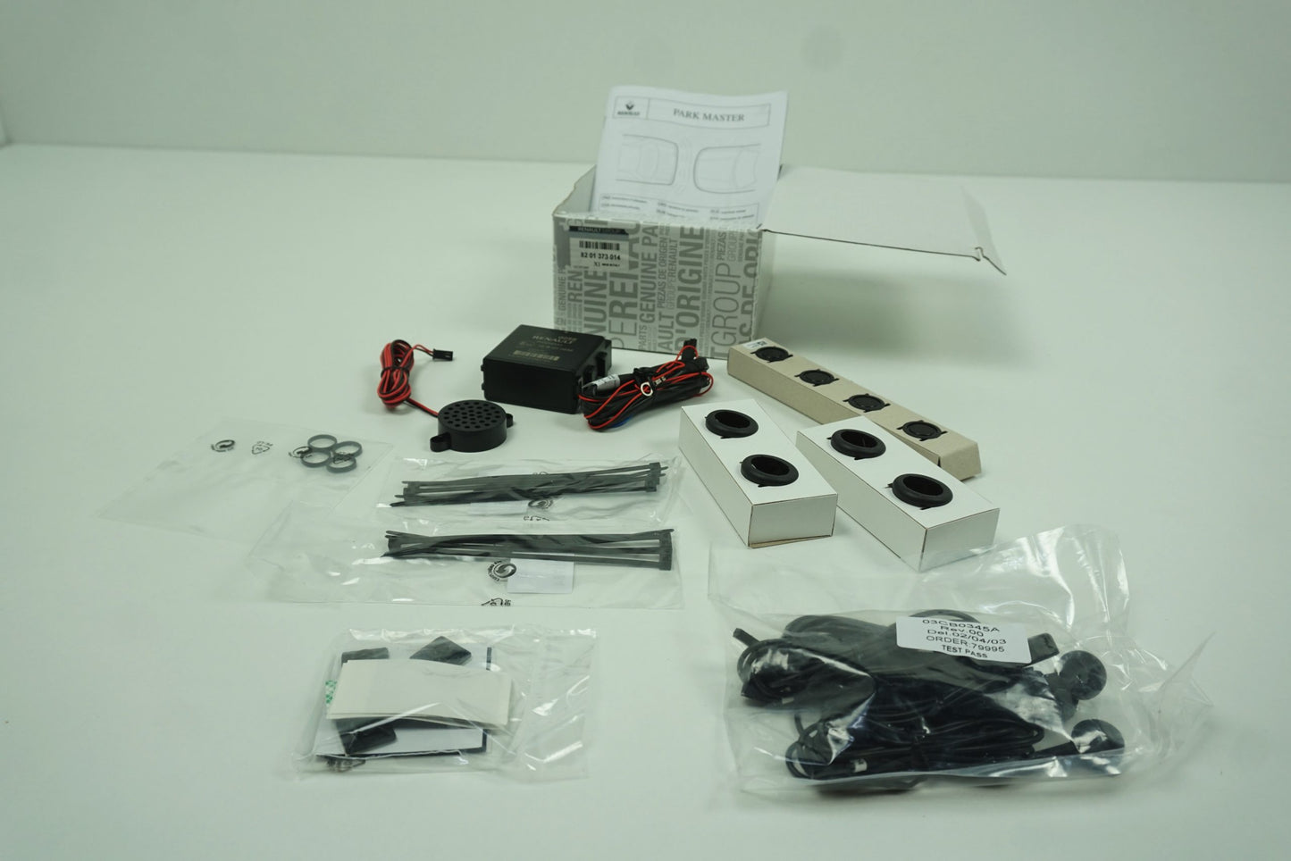 Pièce d'origine Kit de capteurs de stationnement pour Renault 8201373014