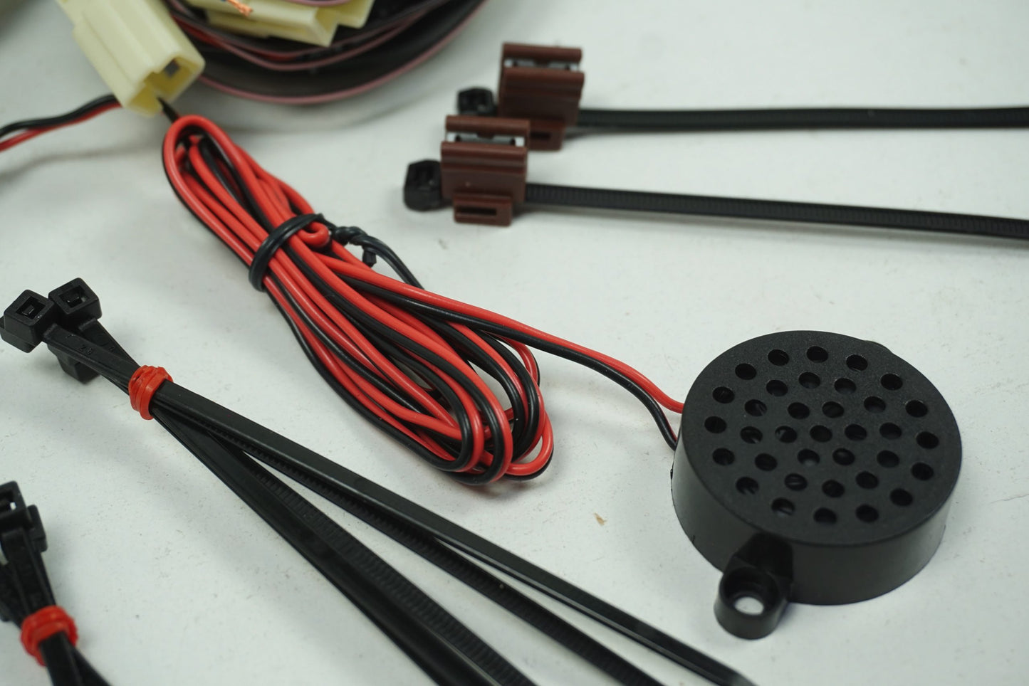 Pièce d'origine Kit de capteurs de stationnement pour Renault Kangoo II Megane II 7711238161