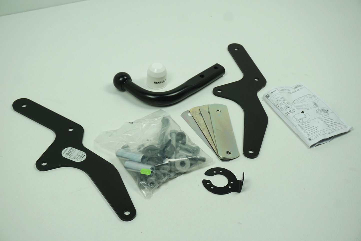 Pièce d'origine Kit de vis de rotule d'attelage pour Renault Laguna III 7711427705