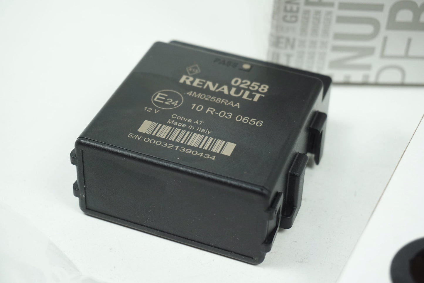 Pièce d'origine Kit de capteurs de stationnement pour Renault 8201373014