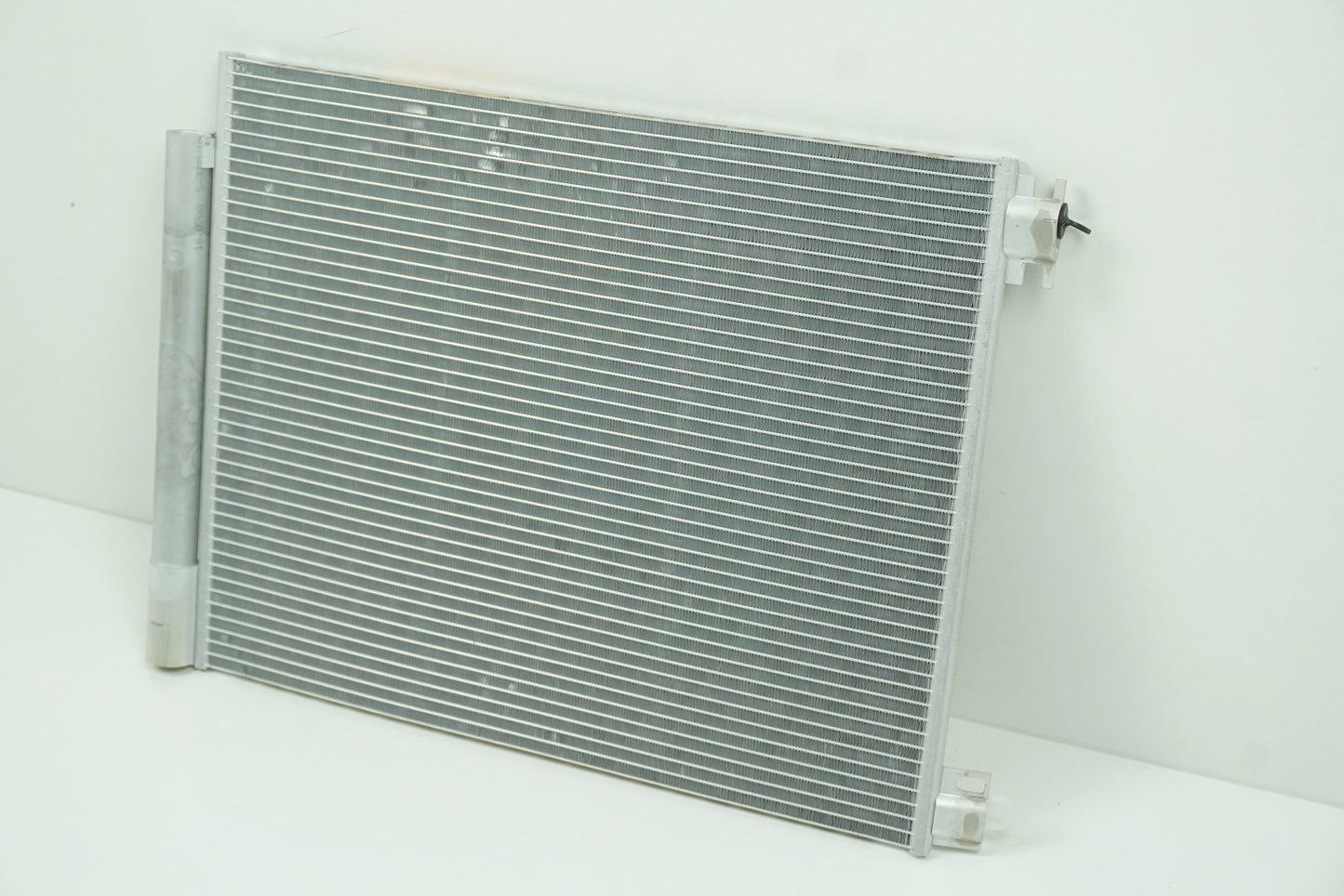 Pièce d'origine Condenseur de climatisation pour Renault Scenic IV Megane IV Talisman 921001829R