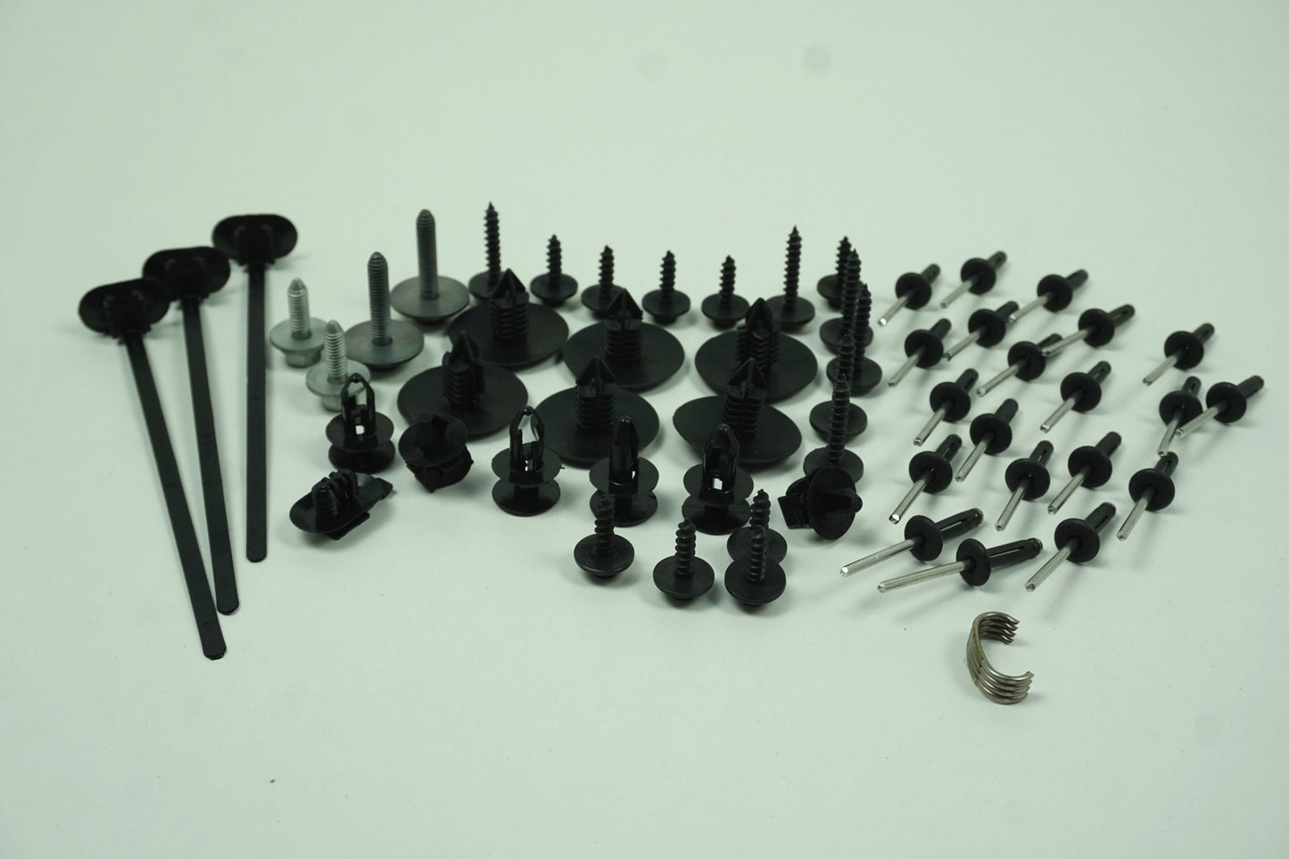 Pièce d'origine Kit de clips de pare-chocs pour Renault Espace IV 620102552V