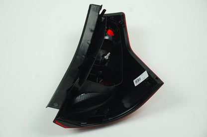 Pièce d'origine Feu arrière gauche pour Dacia Sandero I 6001551384