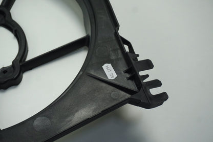Pièce d'origine Boîtier de ventilateur pour Renault Clio III 7701063956