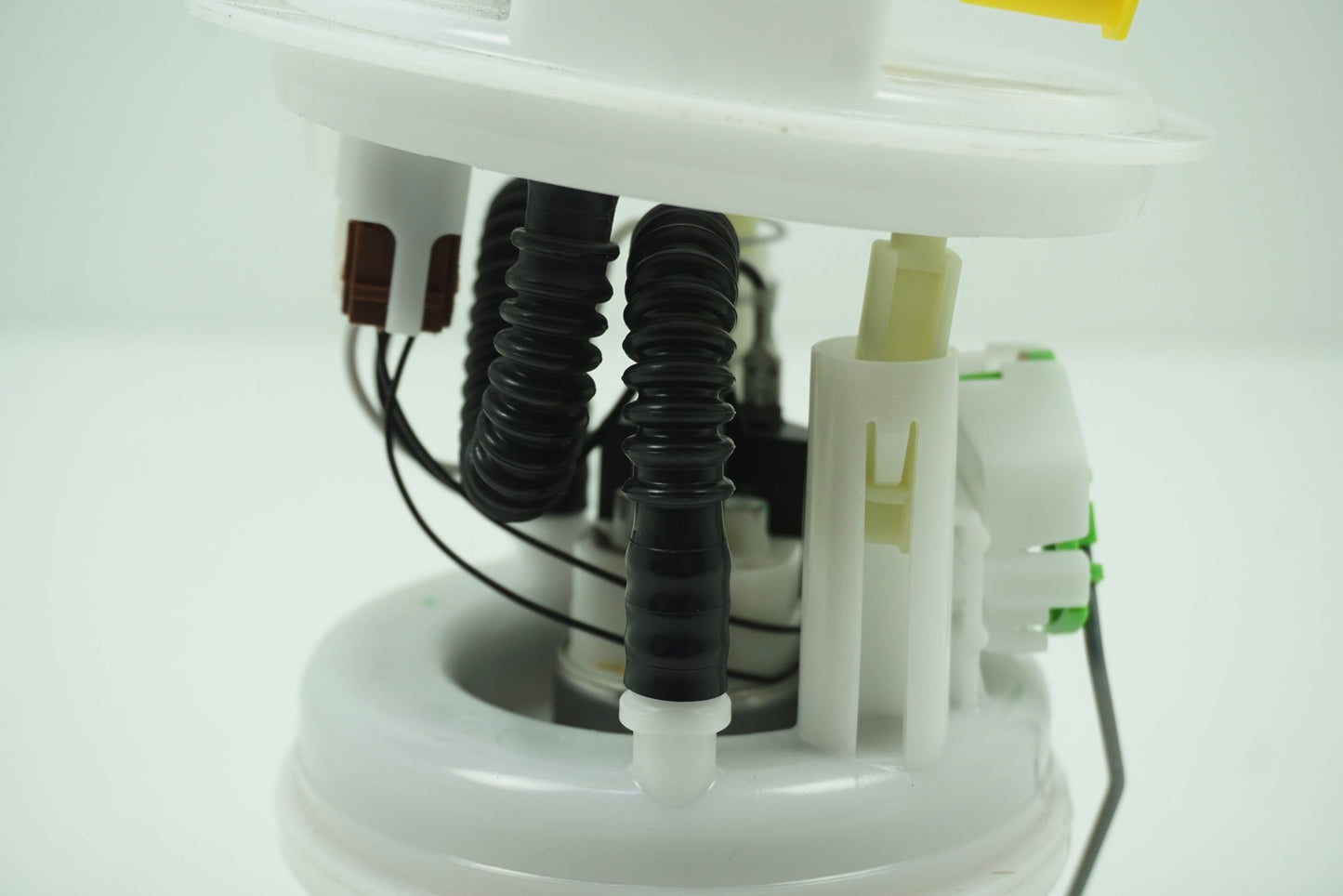 Pièce d'origine Pompe à carburant pour Dacia Sandero II 172020434R