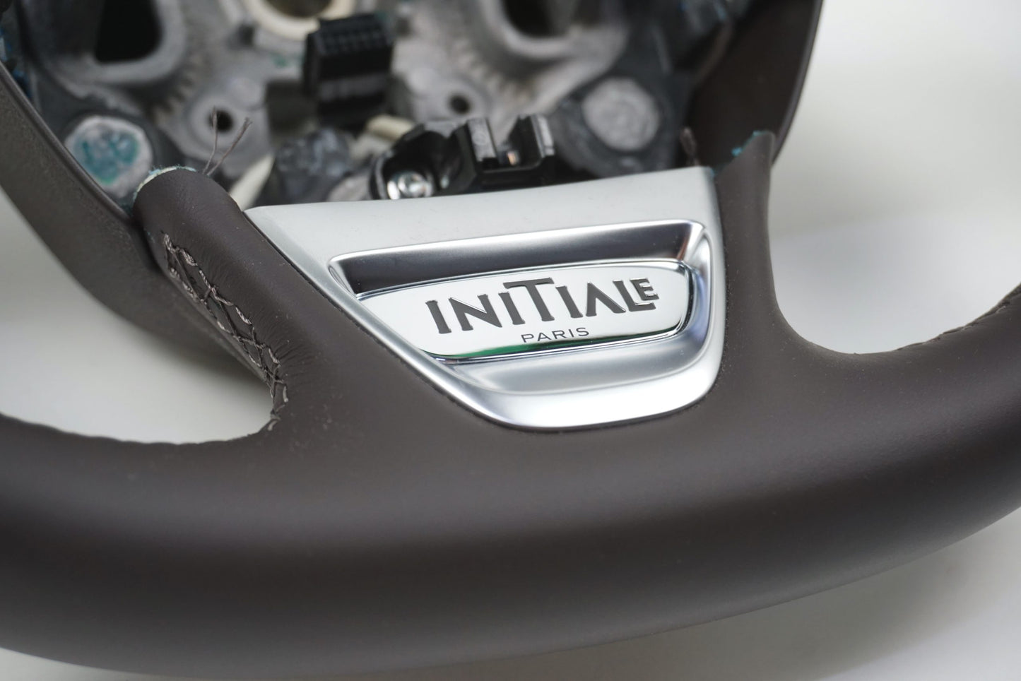 Pièce d'origine Volant pour Renault Espace V Initiale 484003959R