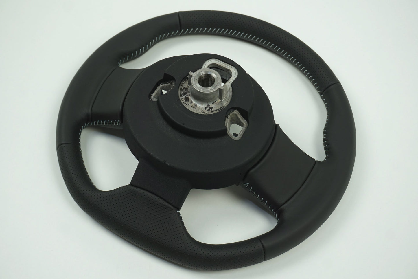 Pièce d'origine Volant pour Renault Twingo III 484005181R