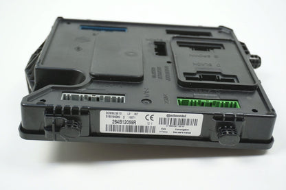 Pièce d'origine Boîtier de fusibles pour Renault Megane III 284B12059R