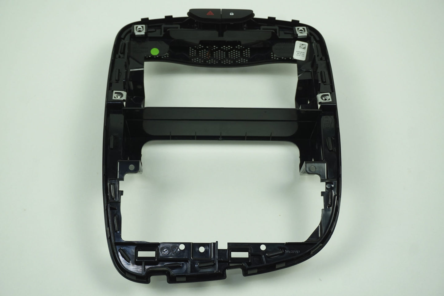 Pièce d'origine Façade radio avec support de console pour Renault Clio IV 681043537R