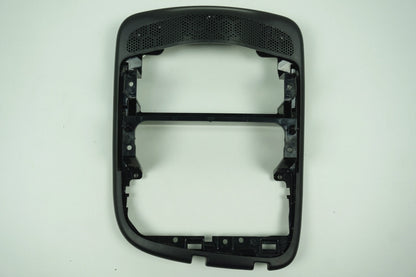 Pièce d'origine Façade radio avec support de console pour Renault Clio IV 681043537R