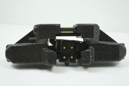 Pièce d'origine Cric pour Renault Master 8200725335