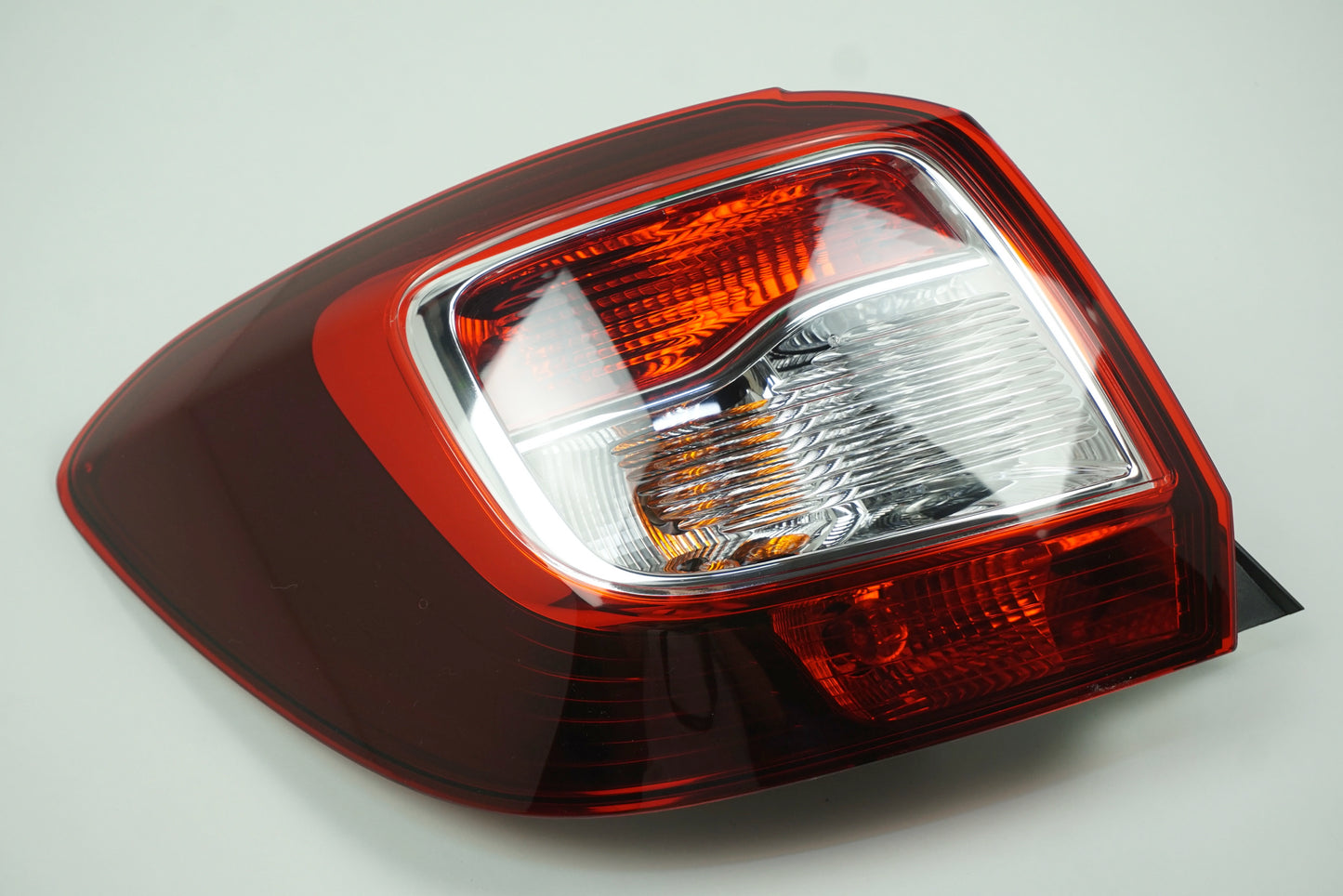 Pièce d'origine Feu arrière gauche pour Dacia Sandero II 265550577R