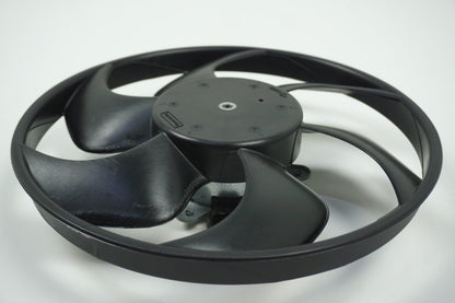 Pièce d'origine Ventilateur moteur pour Renault Clio III Modus Twingo II 7701068310