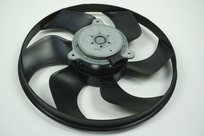 Pièce d'origine Ventilateur moteur pour Renault Clio III Modus Twingo II 7701068310