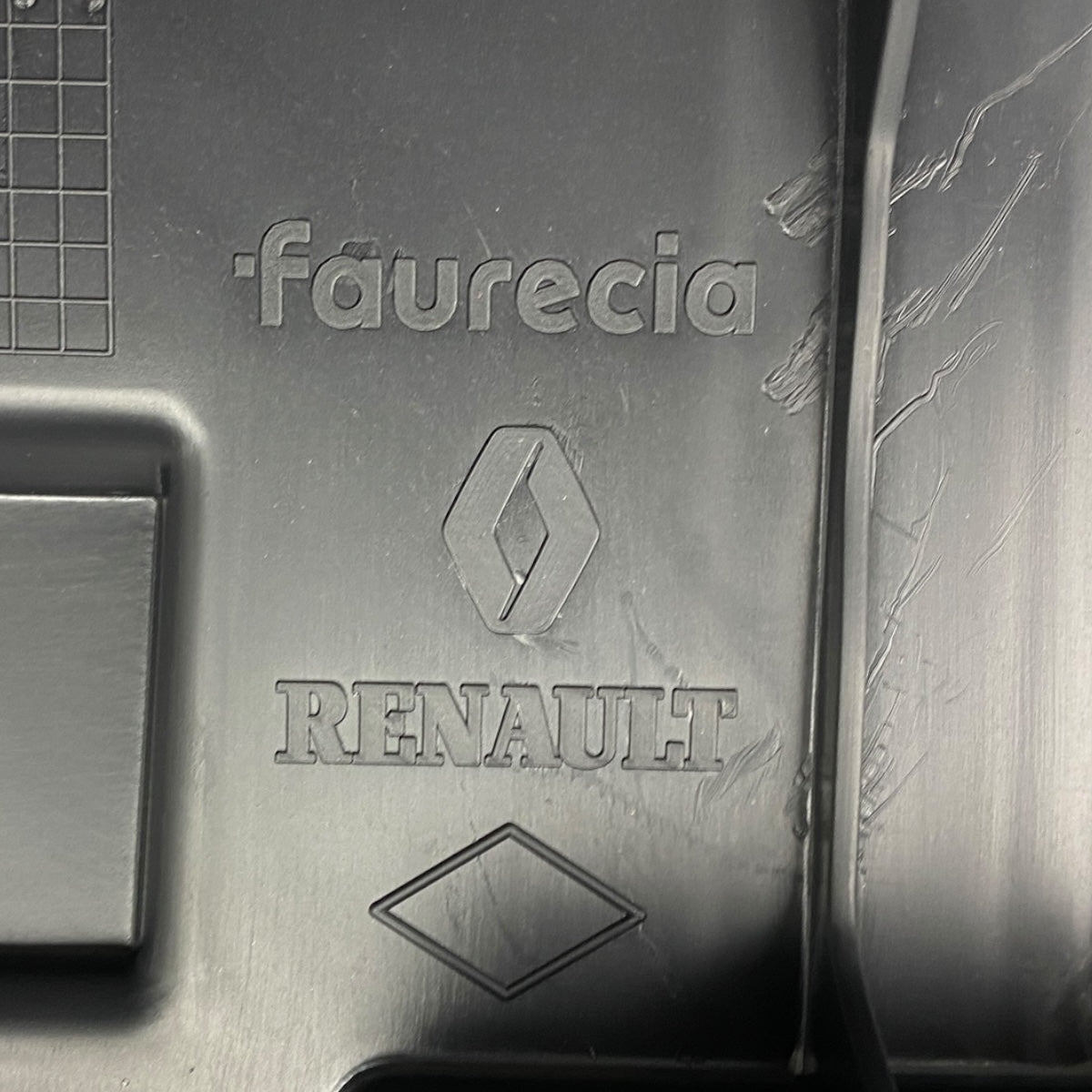 Pièce d'origine Tableau de bord avec console pour Renault Trafic III IV Nissan NV300 2021 681008379R