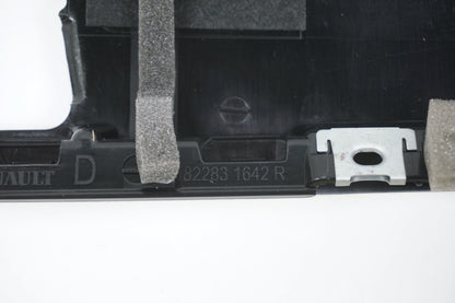 Pièce d'origine Baguette de porte arrière droite pour Renault Scenic IV 822831642R