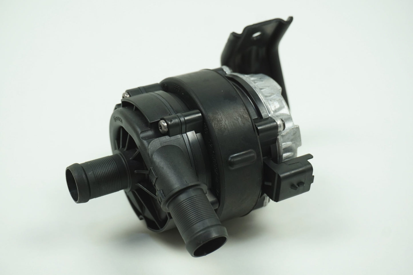 Pièce d'origine Pompe à eau pour Renault Trafic 2.0 dCi 210100113R