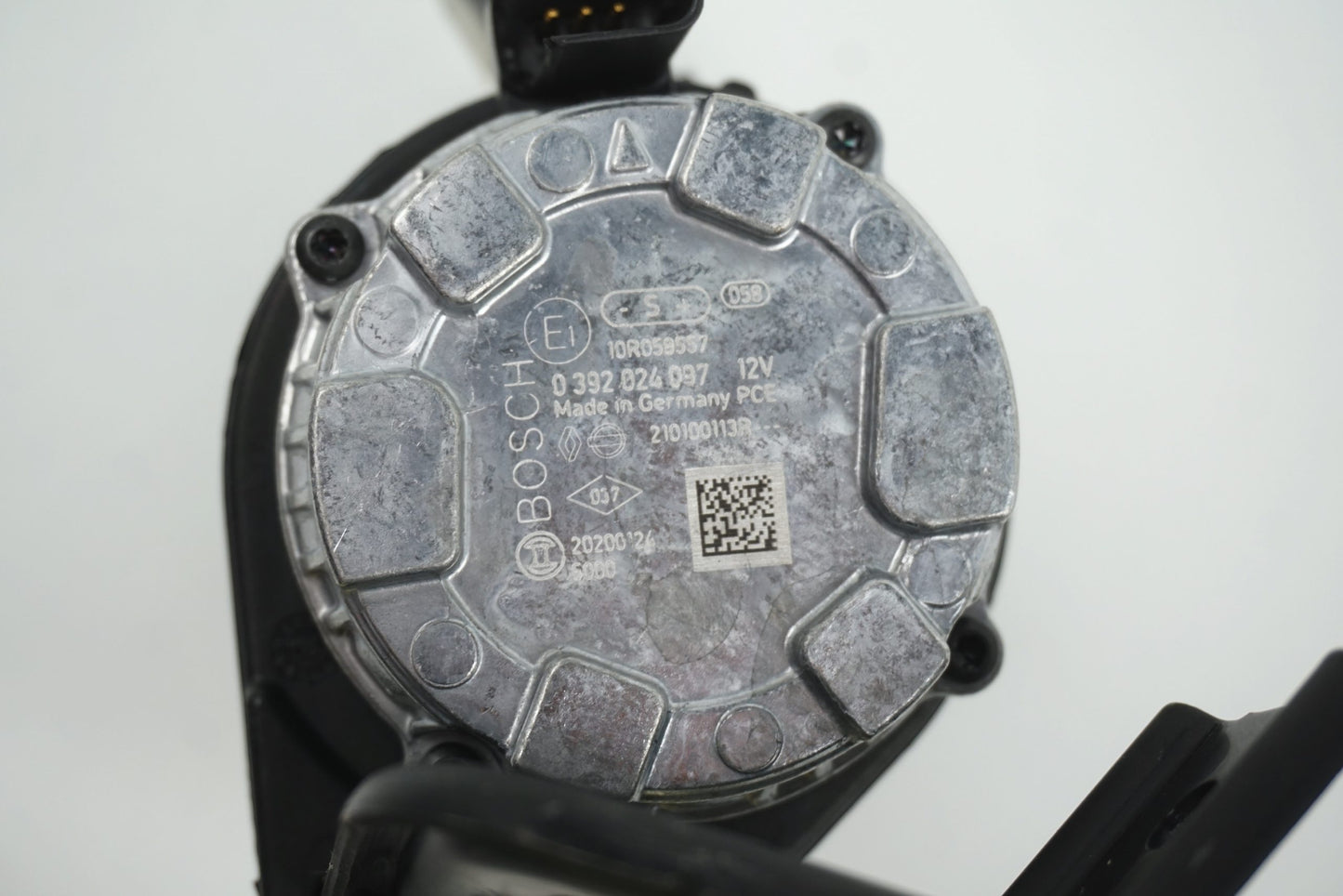 Pièce d'origine Pompe à eau pour Renault Trafic 2.0 dCi 210100113R