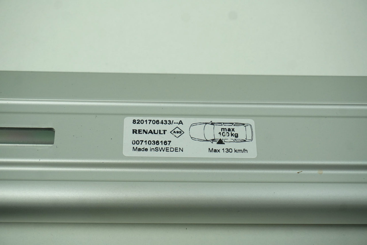 Pièce d'origine Barre transversale aluminium pour Nissan Navara D23 Renault Alaskan 8201706433