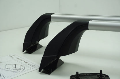 Pièce d'origine Barre transversale aluminium pour Renault Megane IV 5 portes 8201580001