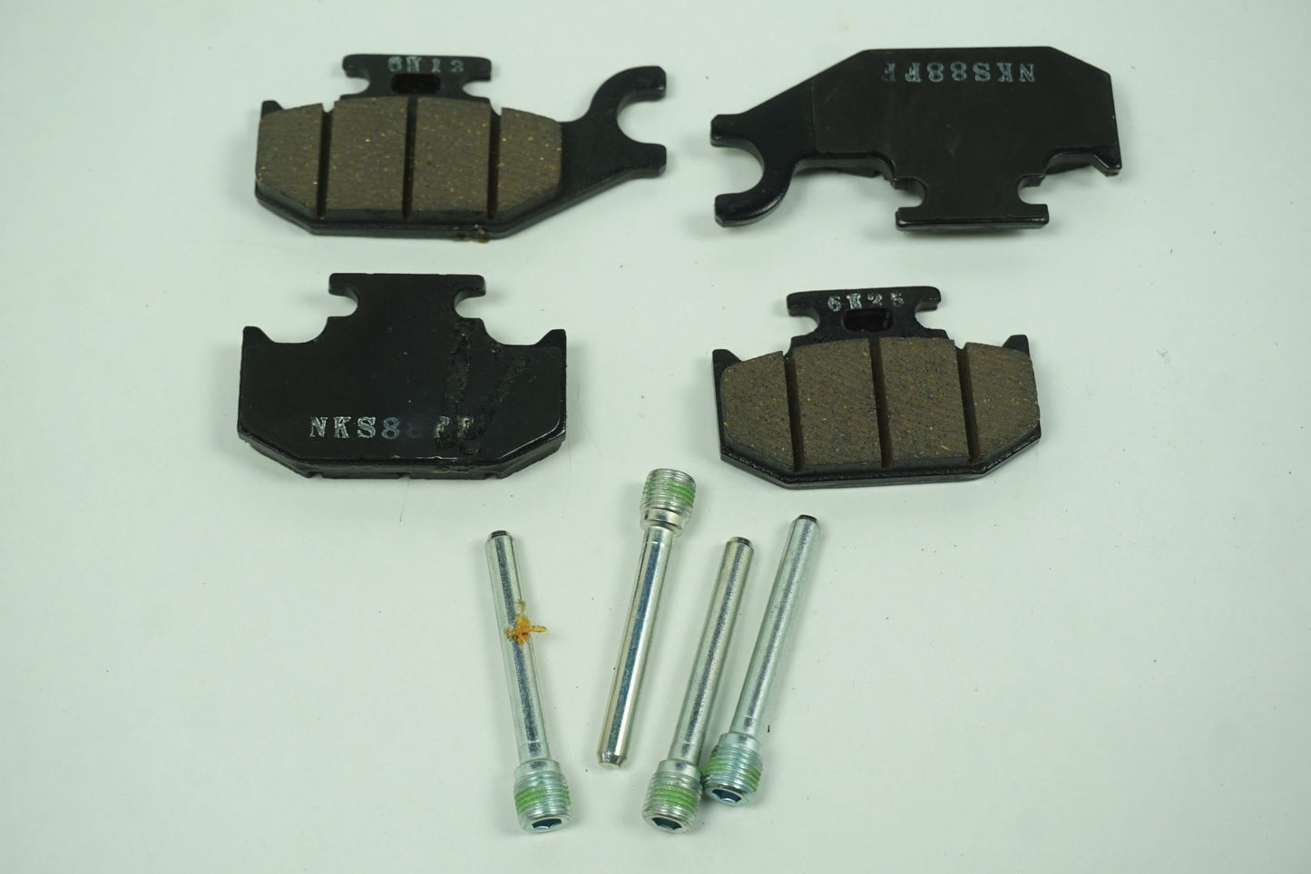 Pièce d'origine Jeu de plaquettes de frein avant pour Renault Twizy 410607103R