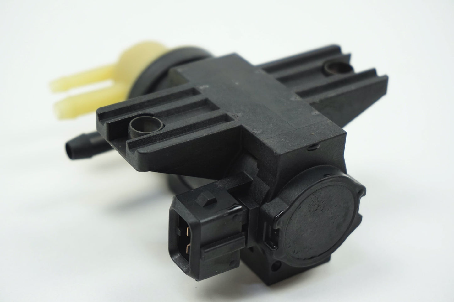 Pièce d'origine Électrovanne de dépression de turbocompresseur pour Renault Dacia 149567084R
