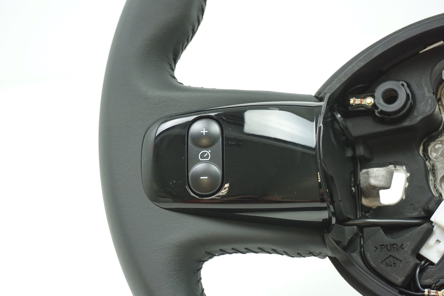 Pièce d'origine Volant pour Renault Twingo III 484008854R