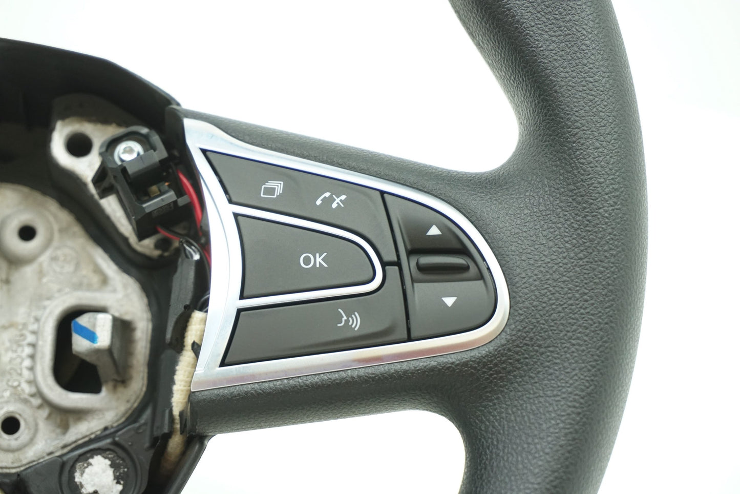 Pièce d'origine Volant pour Renault Megane IV 484006404R