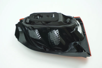 Pièce d'origine Feu arrière gauche pour Renault Twingo II 8200387888