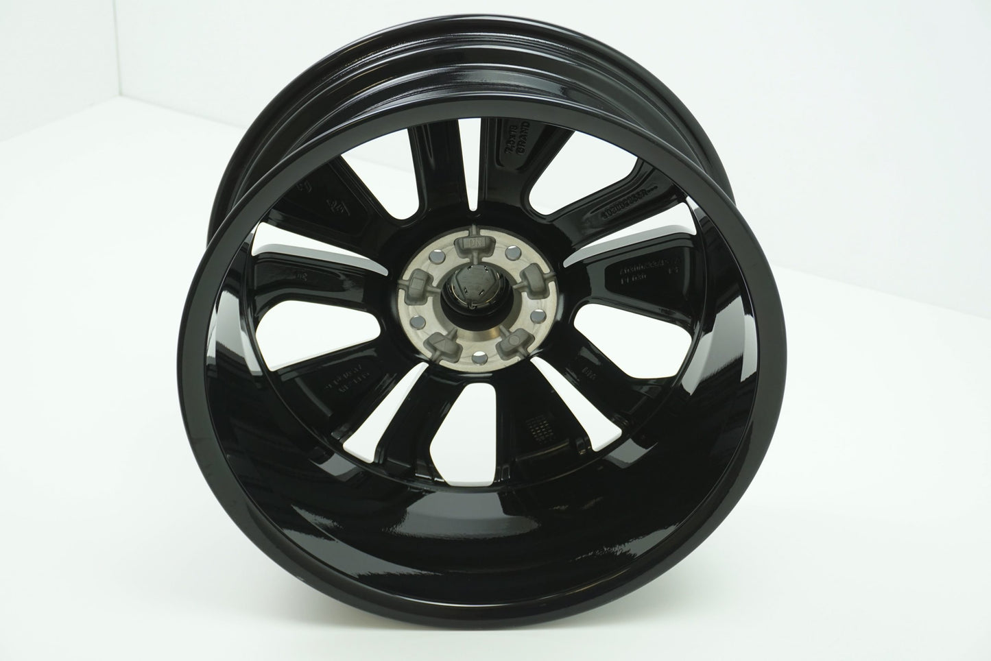 Pièce d'origine Jante alliage 18 pouces noire pour Renault Megane IV Grandtour 403006336R