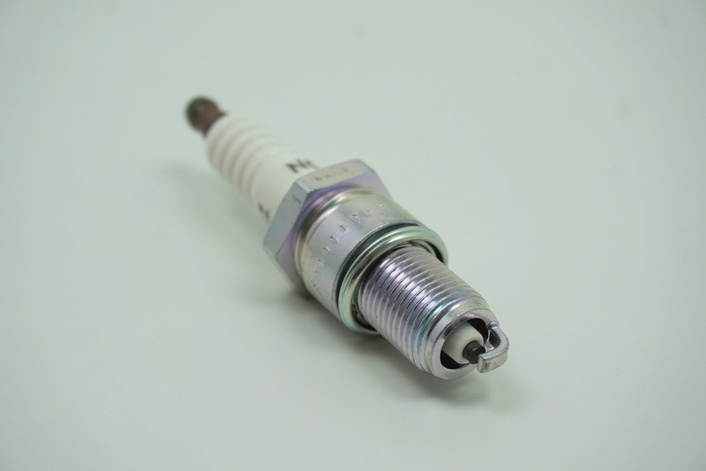 Pièce d'origine Bougie d'allumage pour Renault 7700860235