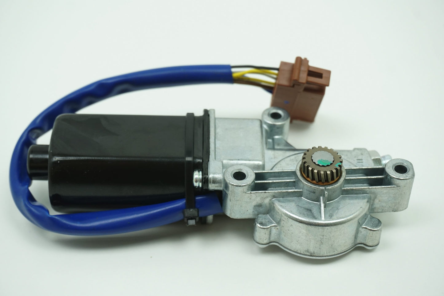 Pièce d'origine Moteur de toit ouvrant pour Renault Twingo II 7701208444