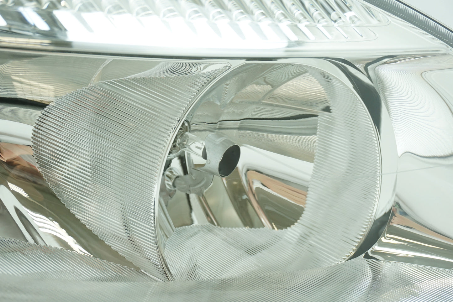 Pièce d'origine Phare droit pour Renault Scenic II 7701064130