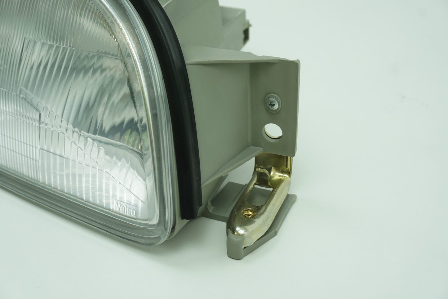 Pièce d'origine Phare droit pour Renault Clio I Phase 2 7701042148