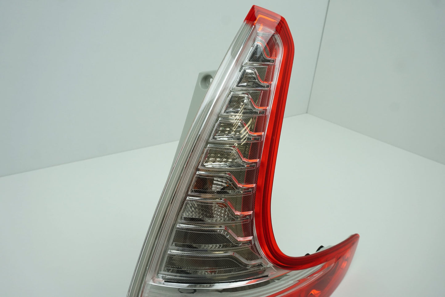 Pièce d'origine Feu arrière droit pour Renault Grand Scenic III 265500014R