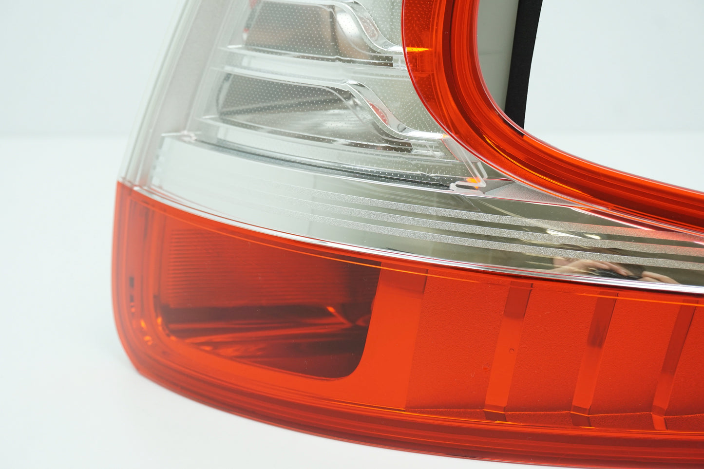 Pièce d'origine Feu arrière droit pour Renault Grand Scenic III 265500014R