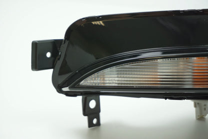 Pièce d'origine Clignotant droit pour Renault Megane IV 261306376R
