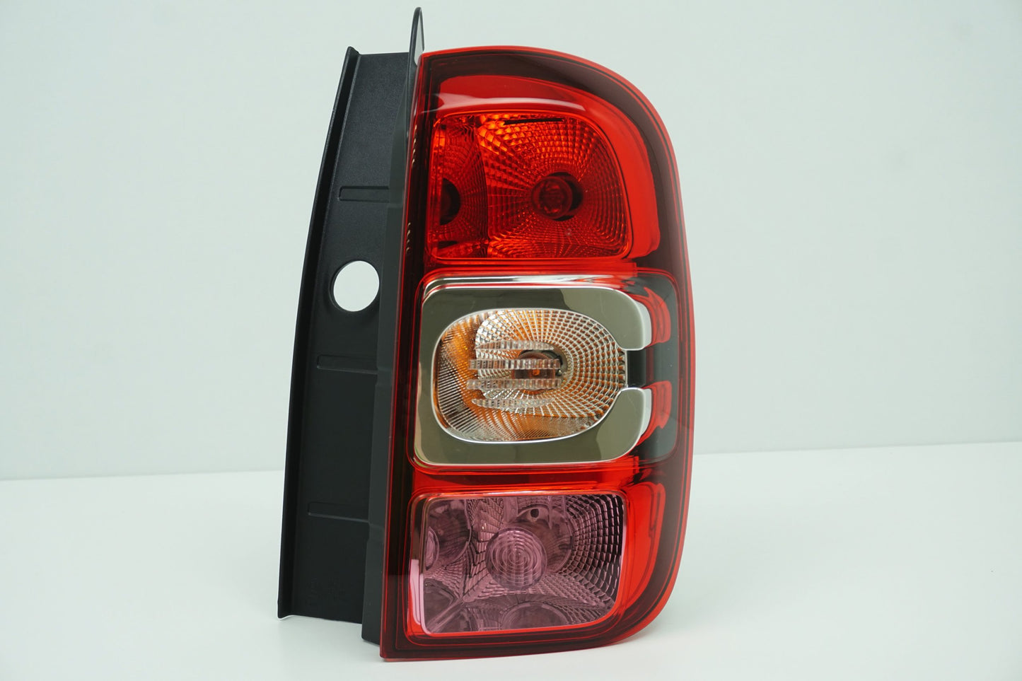 Pièce d'origine Feu arrière droit pour Dacia Duster Phase 2 265506837R