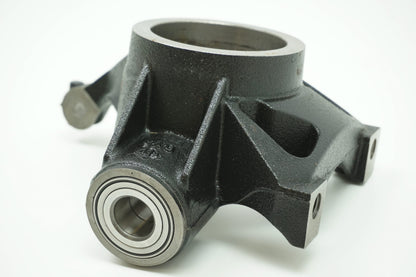 Pièce d'origine Fusée d'essieu avant gauche pour Renault Megane II 7701208132