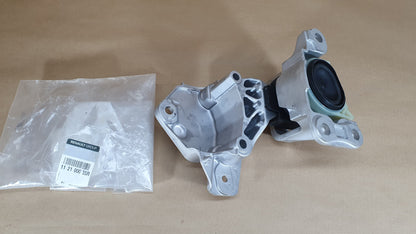 Support moteur d’origine Renault pour Mégane III 2.0 TCe — 112100035R — vue 2