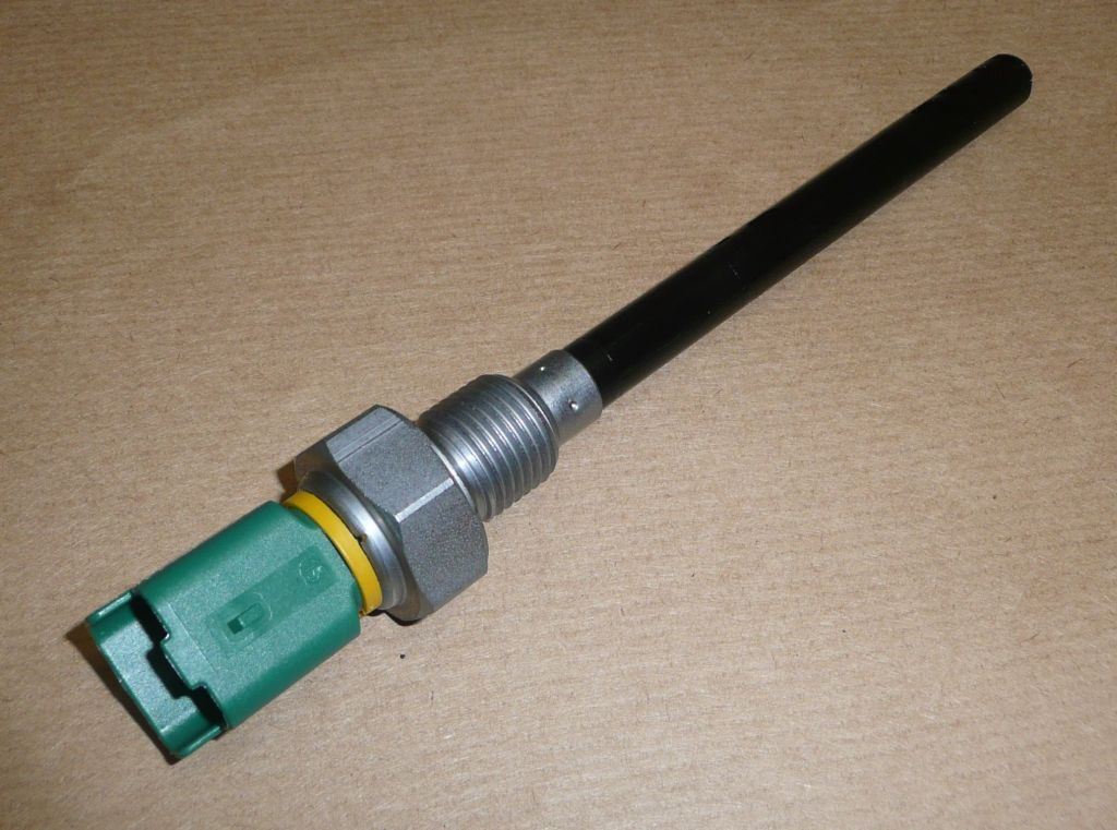 Capteur de niveau d’huile Citroën C4 Peugeot 307 2.0 HDi 1131.G9 — vue de la pièce