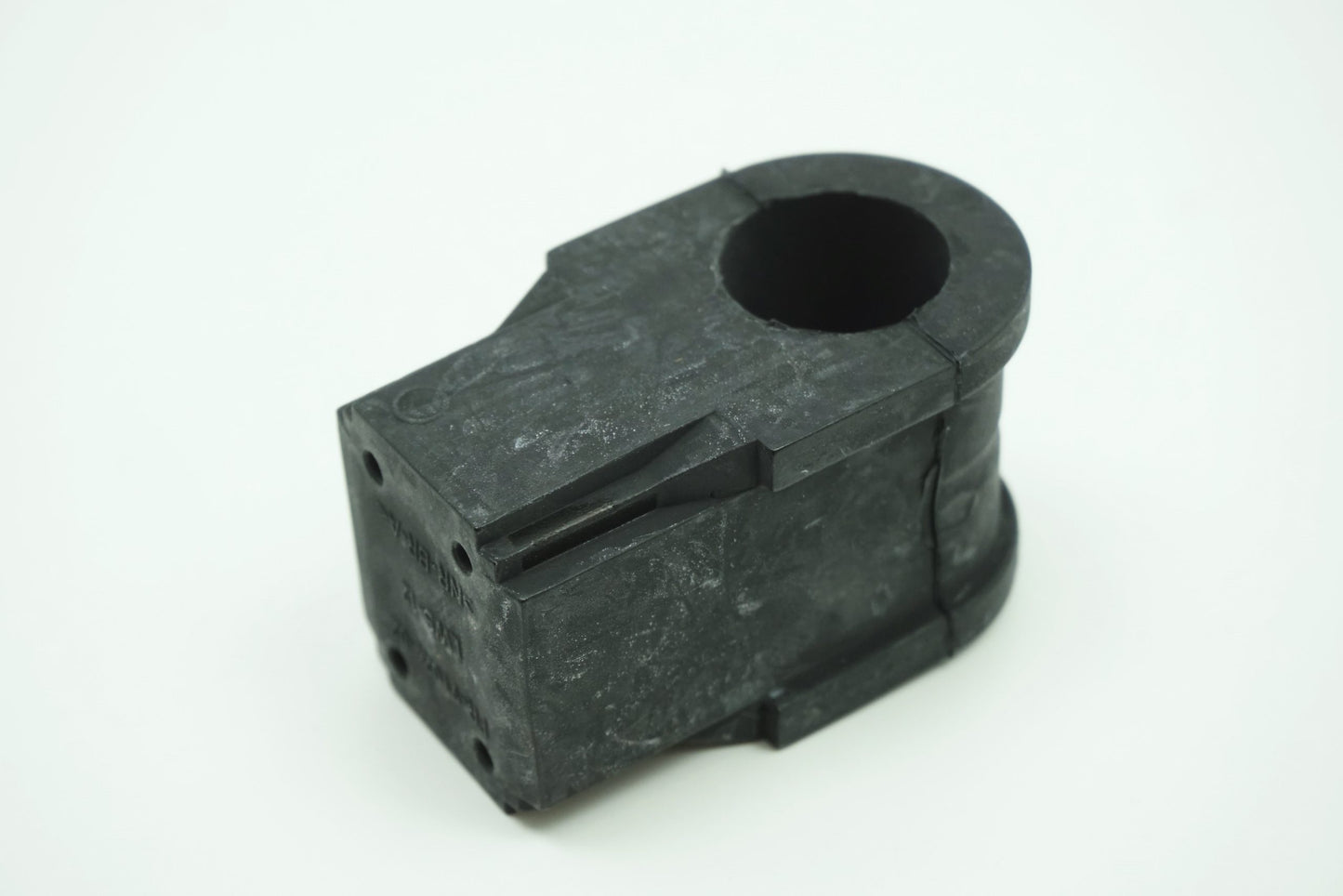 Pièce d'origine Silentbloc de barre stabilisatrice pour Renault Laguna III 546130003R