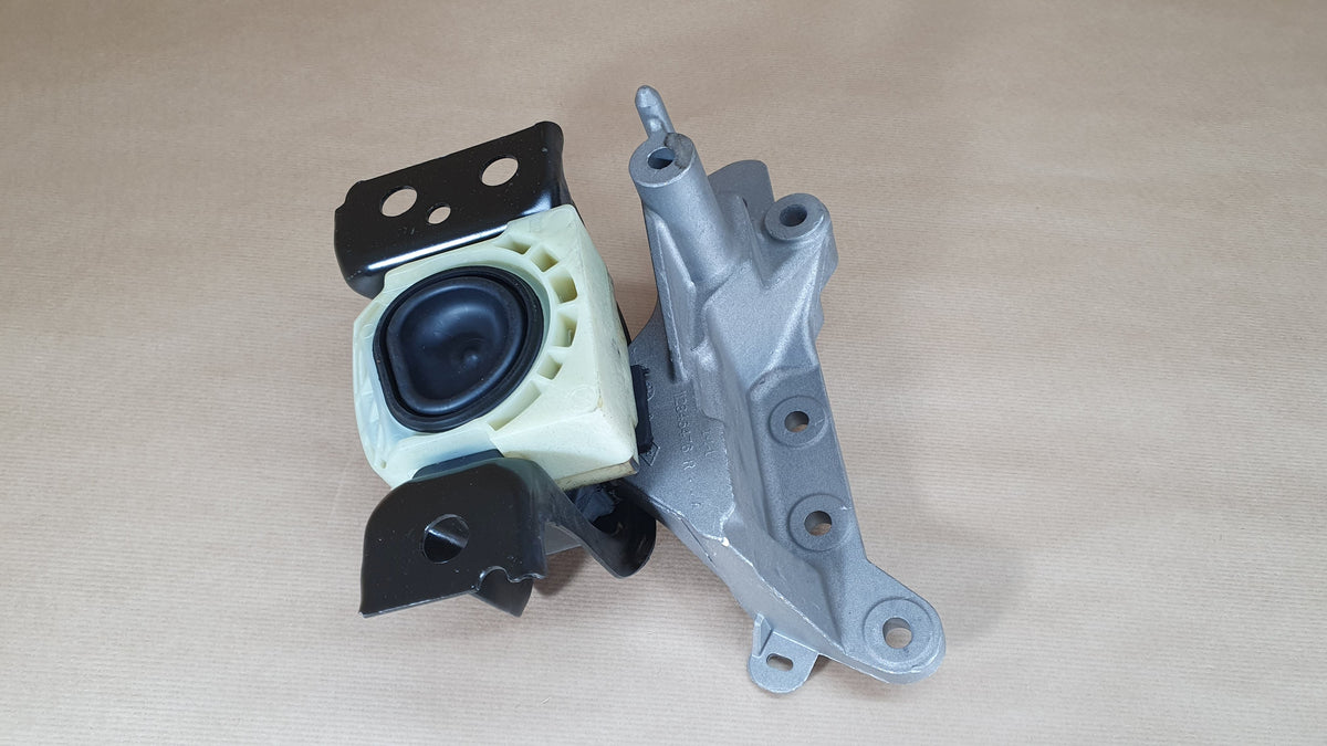 Support moteur pour Renault Clio IV 1.6TCe Rs — 113753629R — vue 2