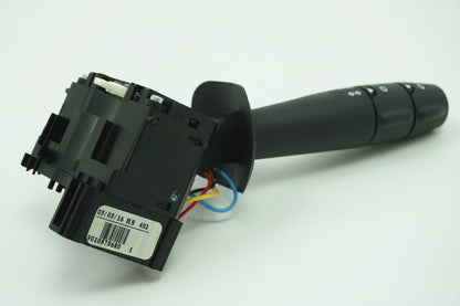 Pièce d'origine Interrupteur d'éclairage pour Renault Twingo II 7701072111
