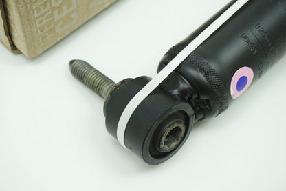 Pièce d'origine Amortisseur arrière pour Renault Mégane II Scénic II 8200415734