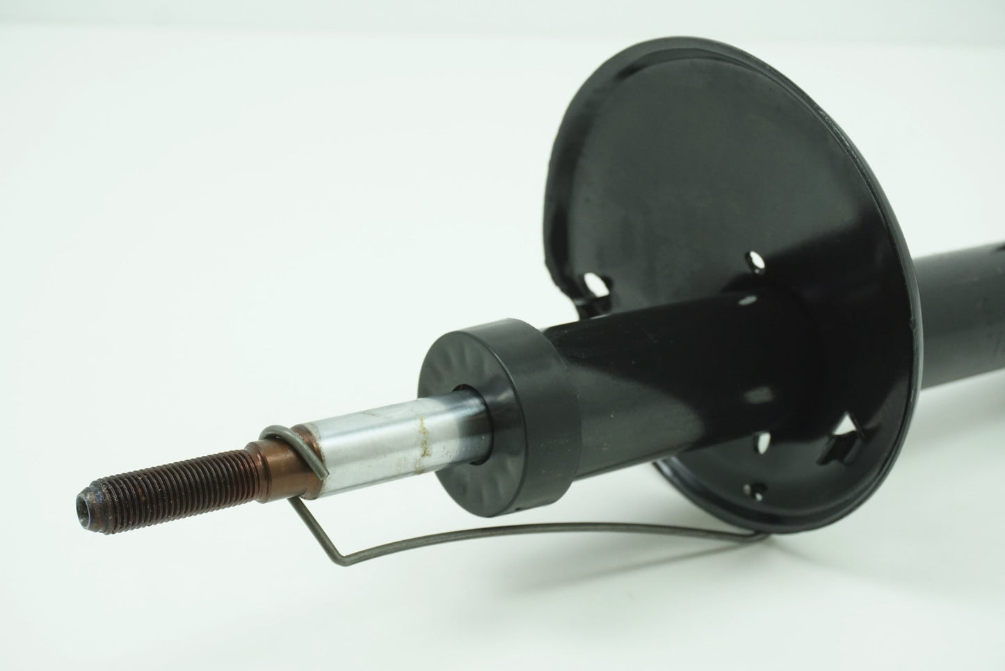 Pièce d'origine Amortisseur avant pour Dacia Logan 543020103R
