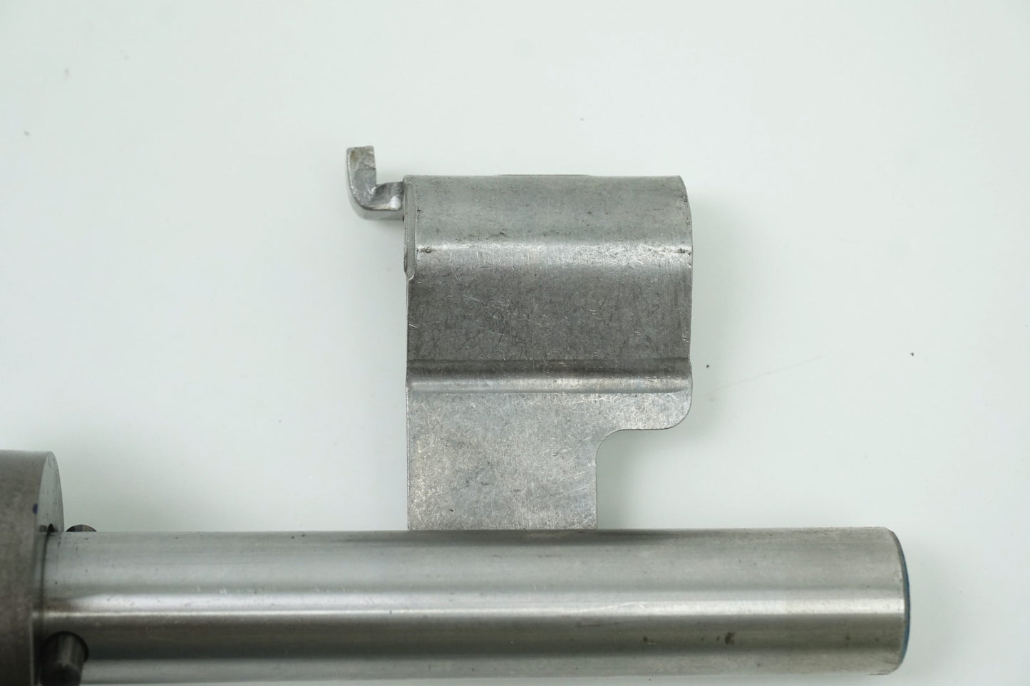 Pièce d'origine Arbre de boîte de vitesses pour Renault Clio II Laguna 7701718737